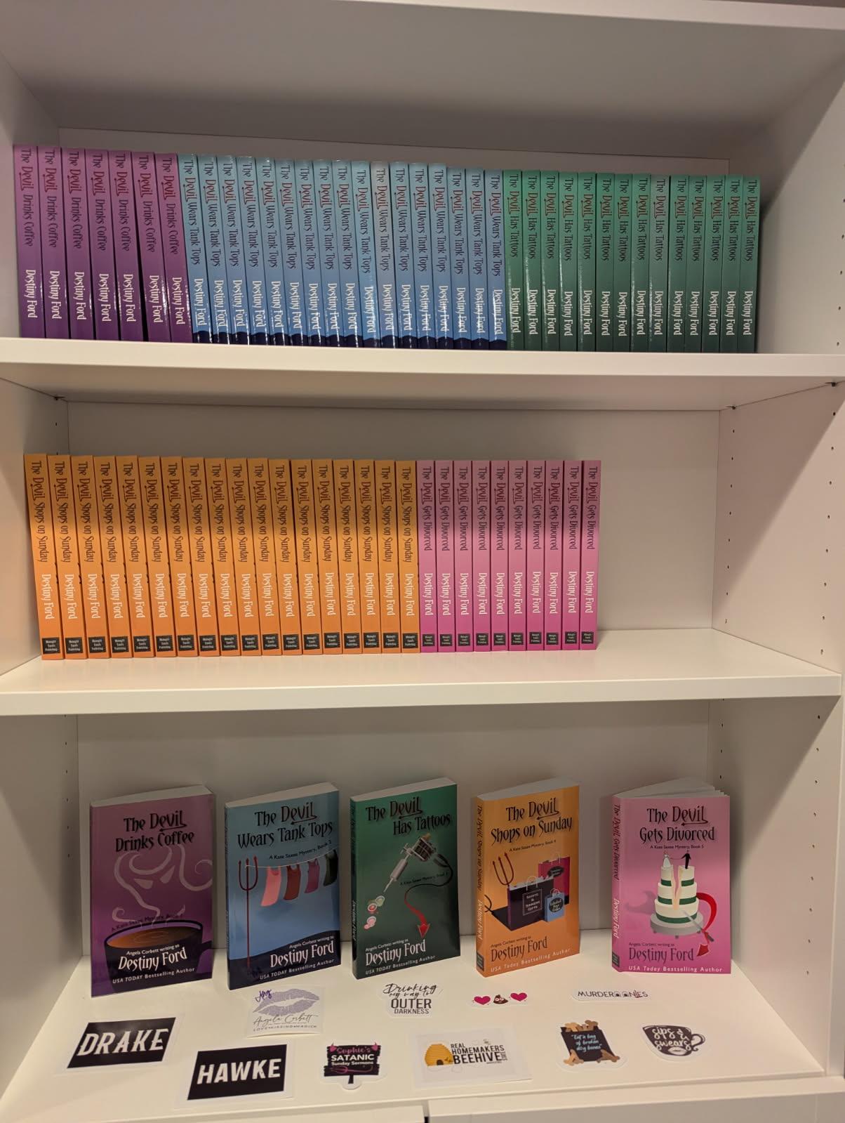 Full Stack (so far) - First 5 Kate Saxee Mystery Series Books Bundle + Free Gifts